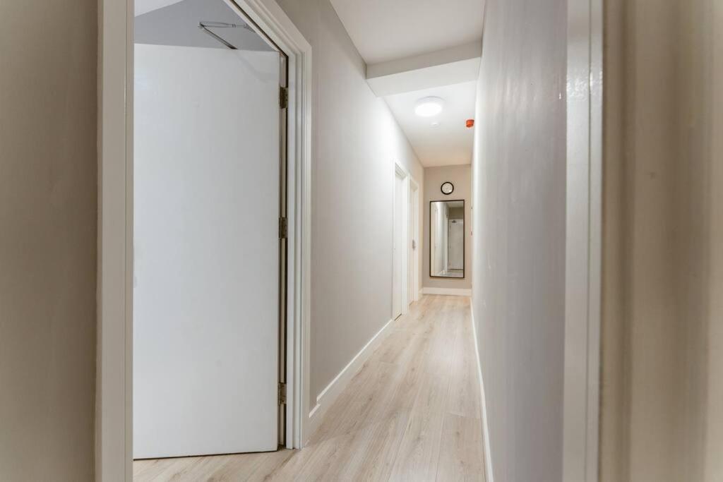 Charming Central London Kitchenette - Your Ideal Stay In The Heart Of The City Kültér fotó